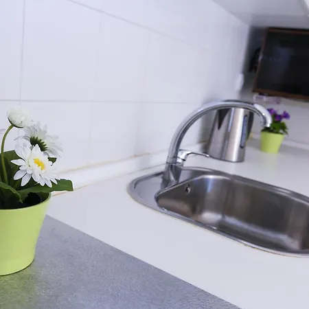 Apartment Aquamarina D Homestay By Turismar