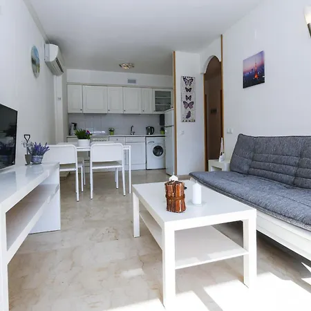 Aquamarina D Homestay By Turismar La Pineda